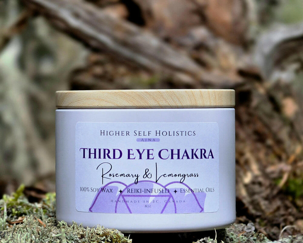 Reiki-Infused Third Eye Chakra Candle.
