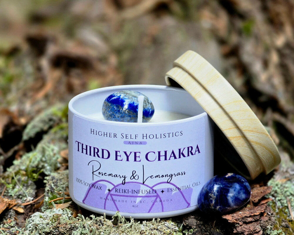 Reiki-Infused Third Eye Chakra Candle.